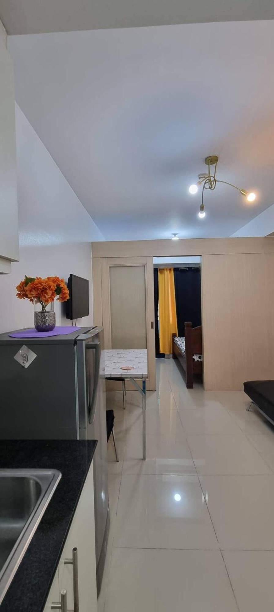 Yhanz Z Sea Residences Pasay Room photo